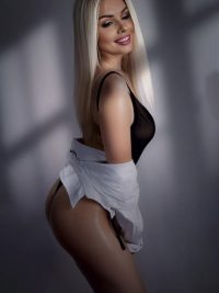 Polly Sweet Top Escort Düsseldorf 4