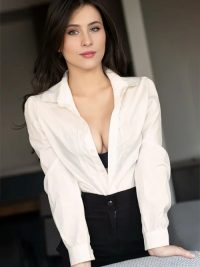 Liyora Top Escort Düsseldorf 5